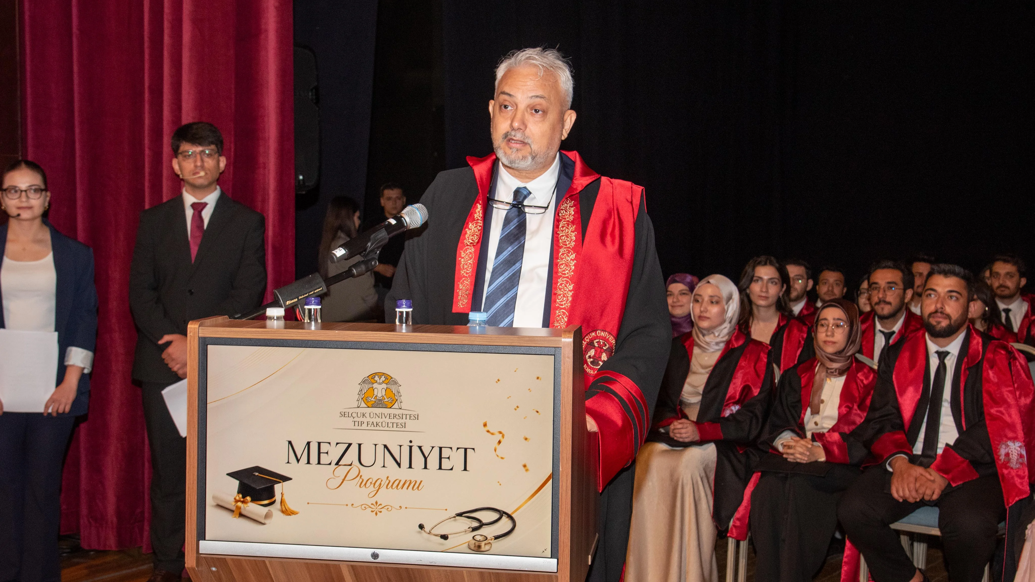 Selçuk Tıp’ta 239 genç hekim, meslek hayatlarına adım attı